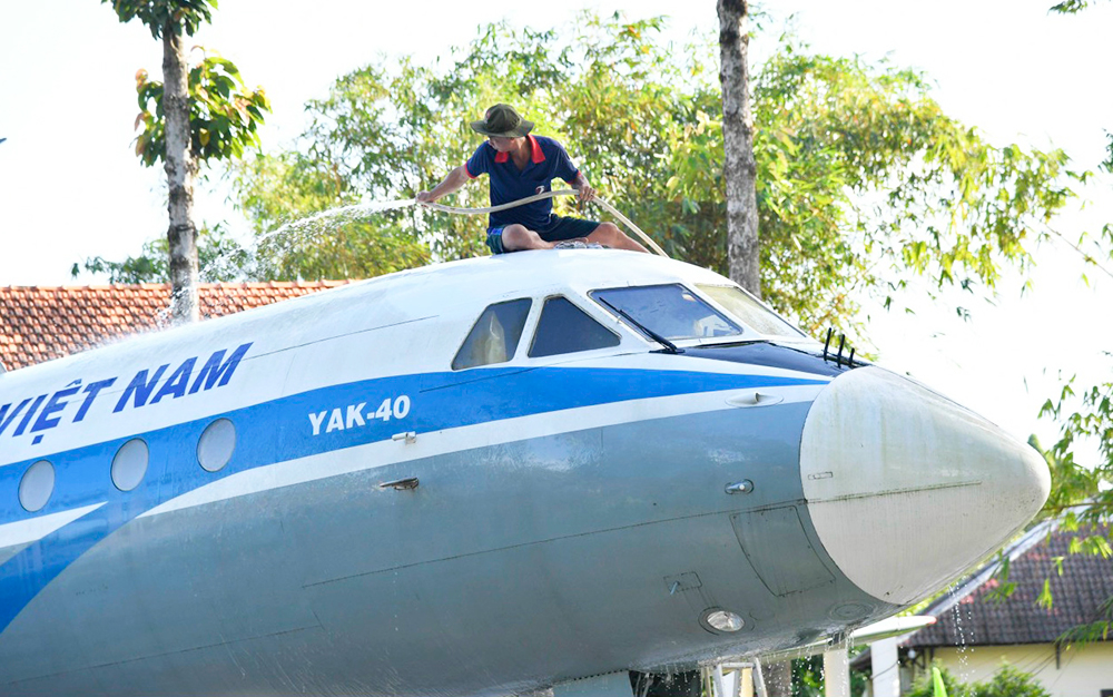 Một cái máy bay biển hiệu hàng không Việt Nam ở cù lao ông Hổ ở An Giang - Ảnh 8.