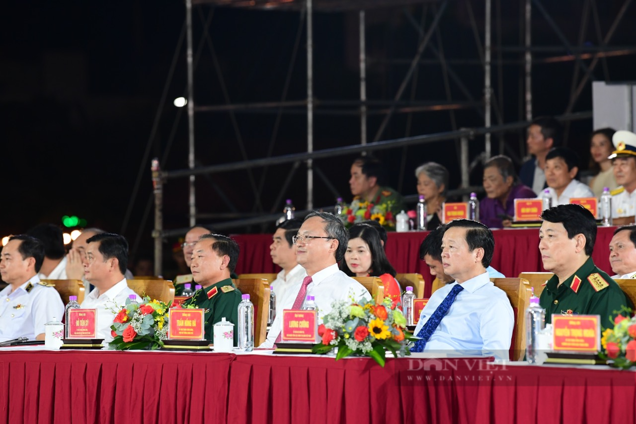 Phó thủ tướng Trần Hồng Hà dự chương trình chính luận nghệ thuật “Mạnh giàu từ biển quê hương”  - Ảnh 2.