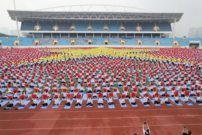 Chưa từng có trong lịch sử: 5.000 người đồng diễn yoga, xếp hình lá cờ Tổ quốc xác lập kỷ lục - Ảnh 10.
