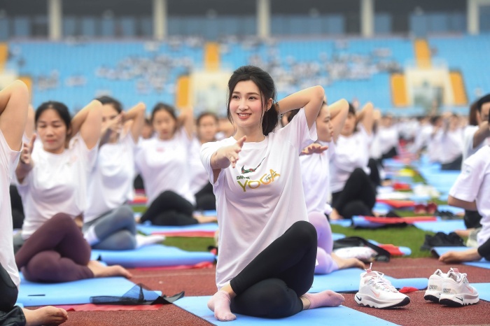 Chưa từng có trong lịch sử: 5.000 người đồng diễn yoga, xếp hình lá cờ Tổ quốc xác lập kỷ lục - Ảnh 5.