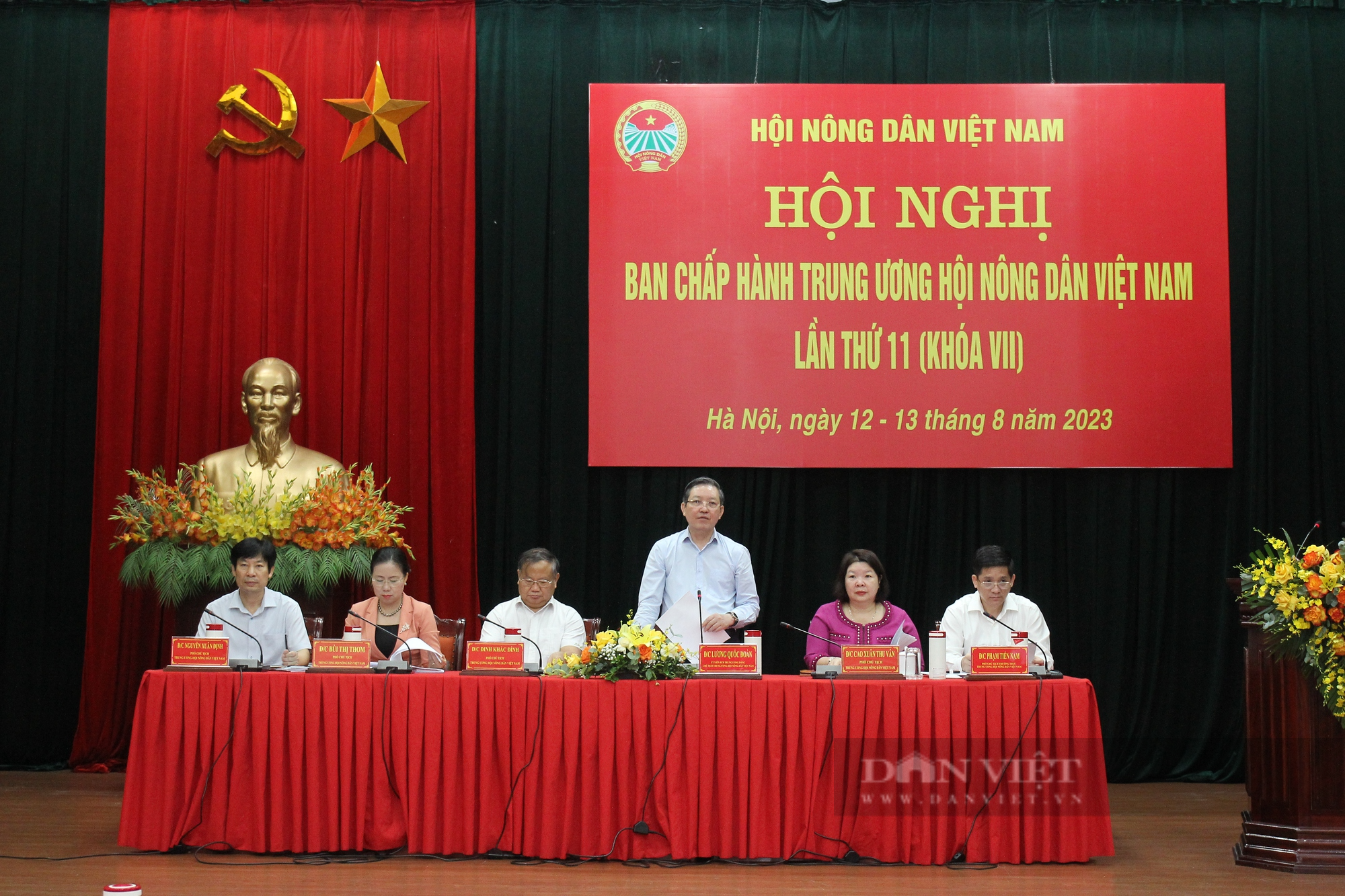 Đề xuất 100% cán hội Hội Nông dân Việt Nam và 1,2 triệu hội viên nông dân đọc Báo điện tử Dân Việt - Ảnh 1.