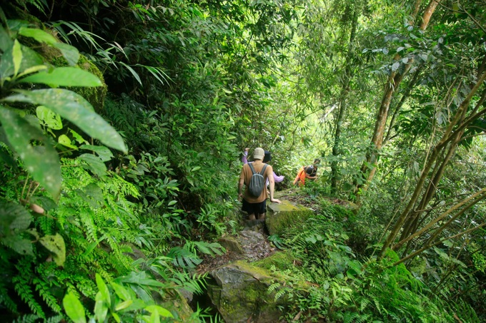 Một dòng suối nổi tiếng Thái Nguyên, cách thành phố 40km, tên nghe muốn hết hồn, ai ngờ lại đẹp thế này đây - Ảnh 6.