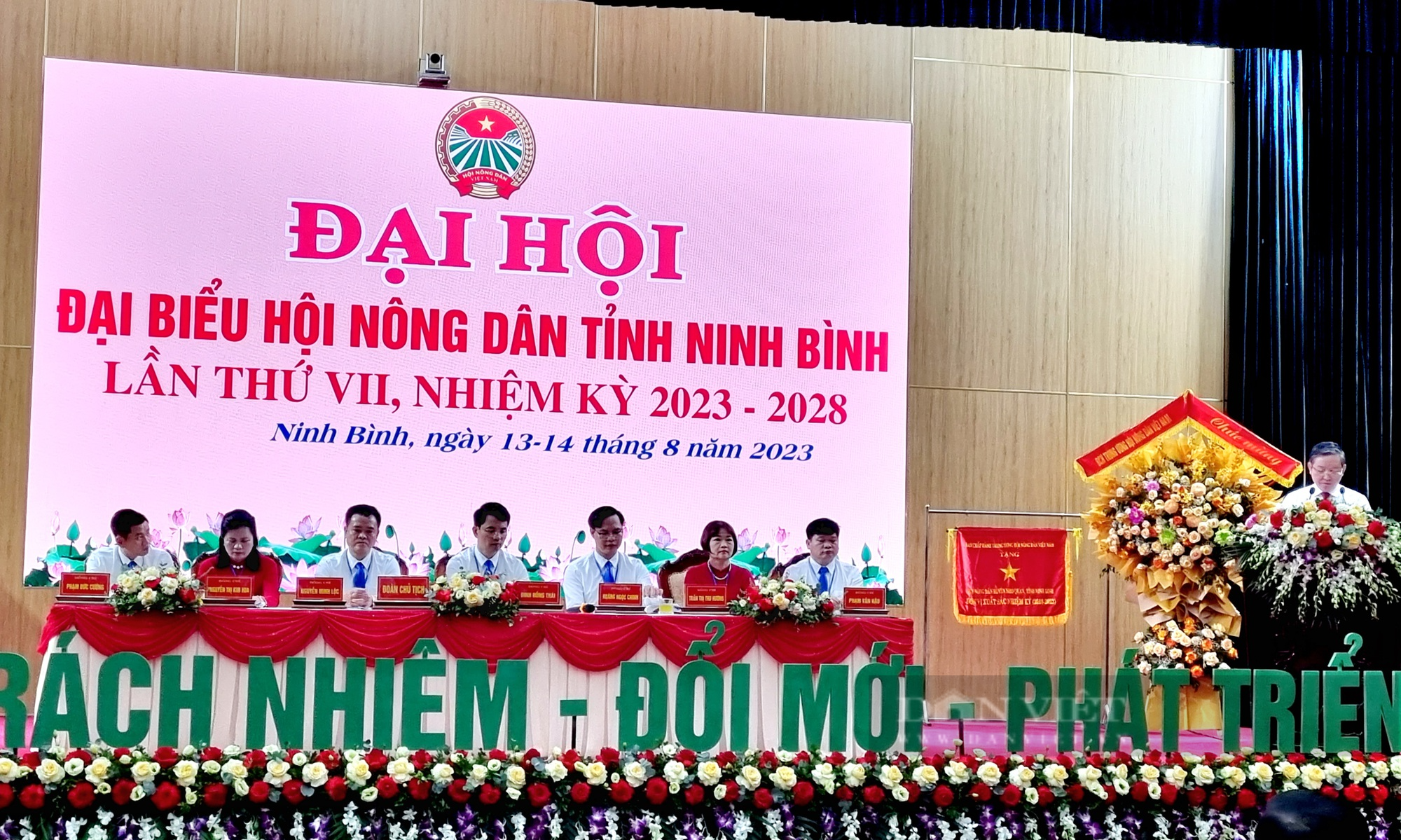 Chủ tịch Hội Nông dân Việt Nam Lương Quốc Đoàn gợi mở 5 vấn đề tại Đại hội Nông dân tỉnh Ninh Bình - Ảnh 1.