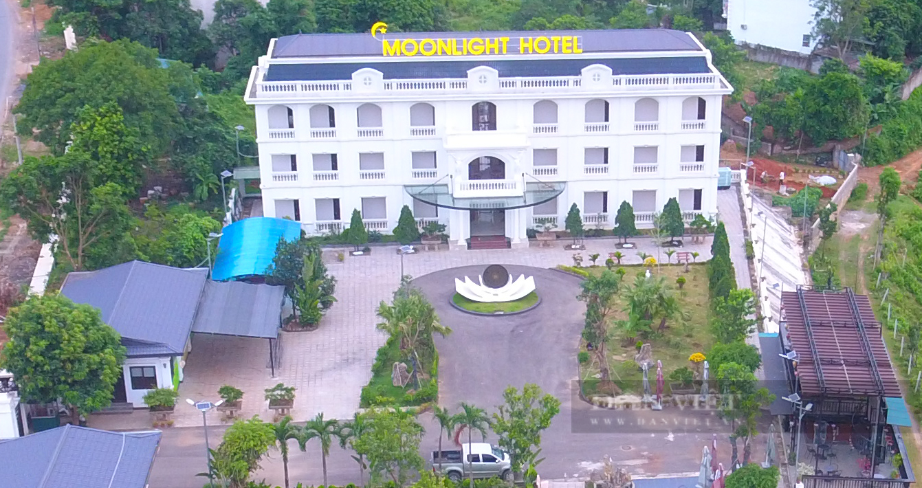 Cận cảnh khách sạn Moonlight Hotel xây dựng sai phép ở Hòa Bình - Ảnh 3.