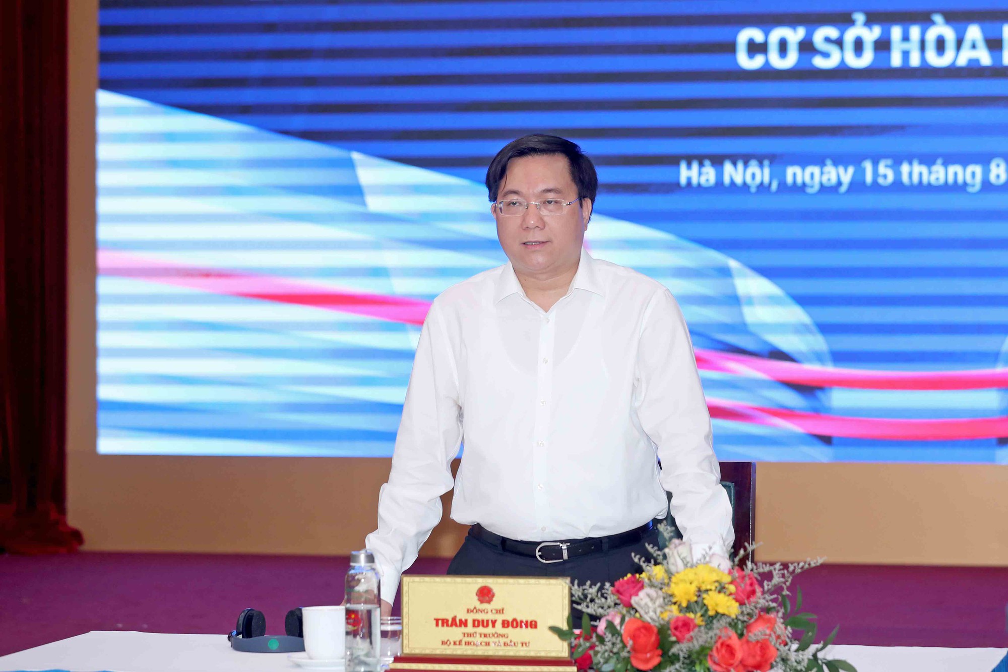 Bộ KH&ĐT kêu gọi hàng trăm công ty công nghệ hàng đầu Việt Nam và thế giới chia sẻ kinh nghiệm đổi mới - Ảnh 1.