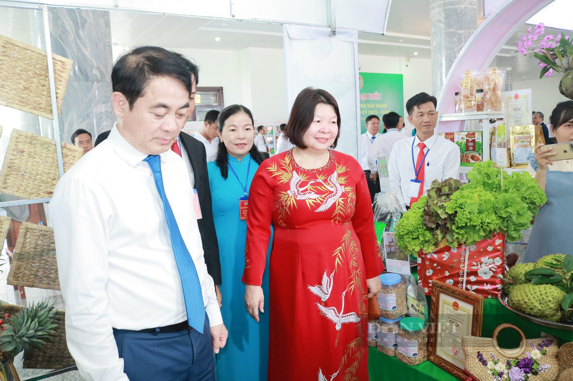 Phó Chủ tịch HND VN Cao Xuân Thu Vân gợi mở 5 vấn đề để Đại hội đại biểu Hội ND Hậu Giang thảo luận - Ảnh 5.