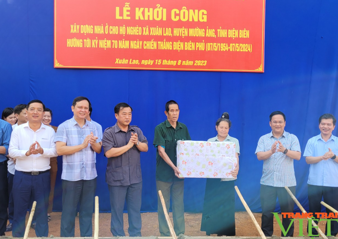 141 hộ nghèo ở Xuân Lao được Đảng uỷ Bộ Tài chính hỗ trợ làm nhà ở - Ảnh 2.