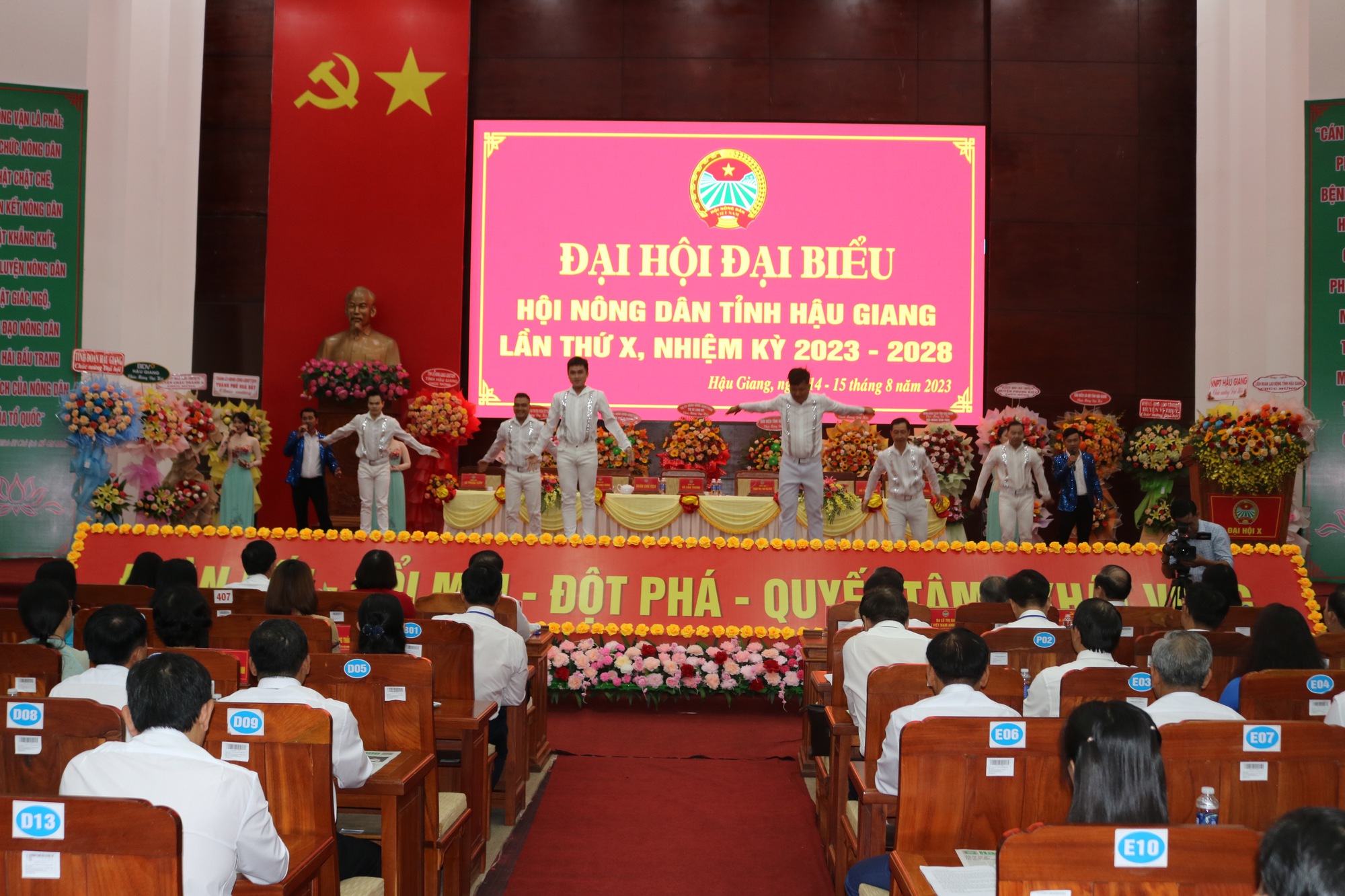 Phó Chủ tịch HND VN Cao Xuân Thu Vân gợi mở 5 vấn đề để Đại hội đại biểu Hội ND Hậu Giang thảo luận - Ảnh 6.