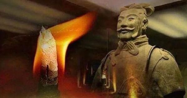 Bí ẩn lăng mộ Tần Thủy Hoàng: &quot;Ngọn đèn vĩnh cửu&quot; ngàn năm tỏa sáng - Ảnh 3.