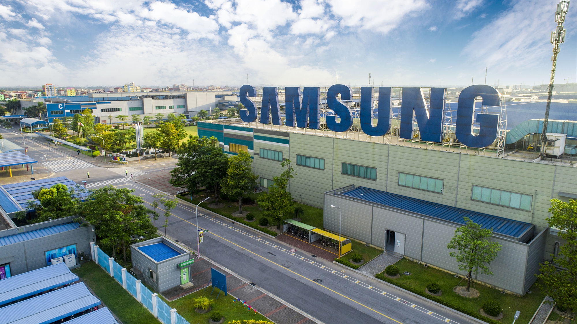 Nhà máy Samsung tại TP.HCM than chưa được hoàn thuế VAT lên đến hàng chục triệu USD - Ảnh 1.
