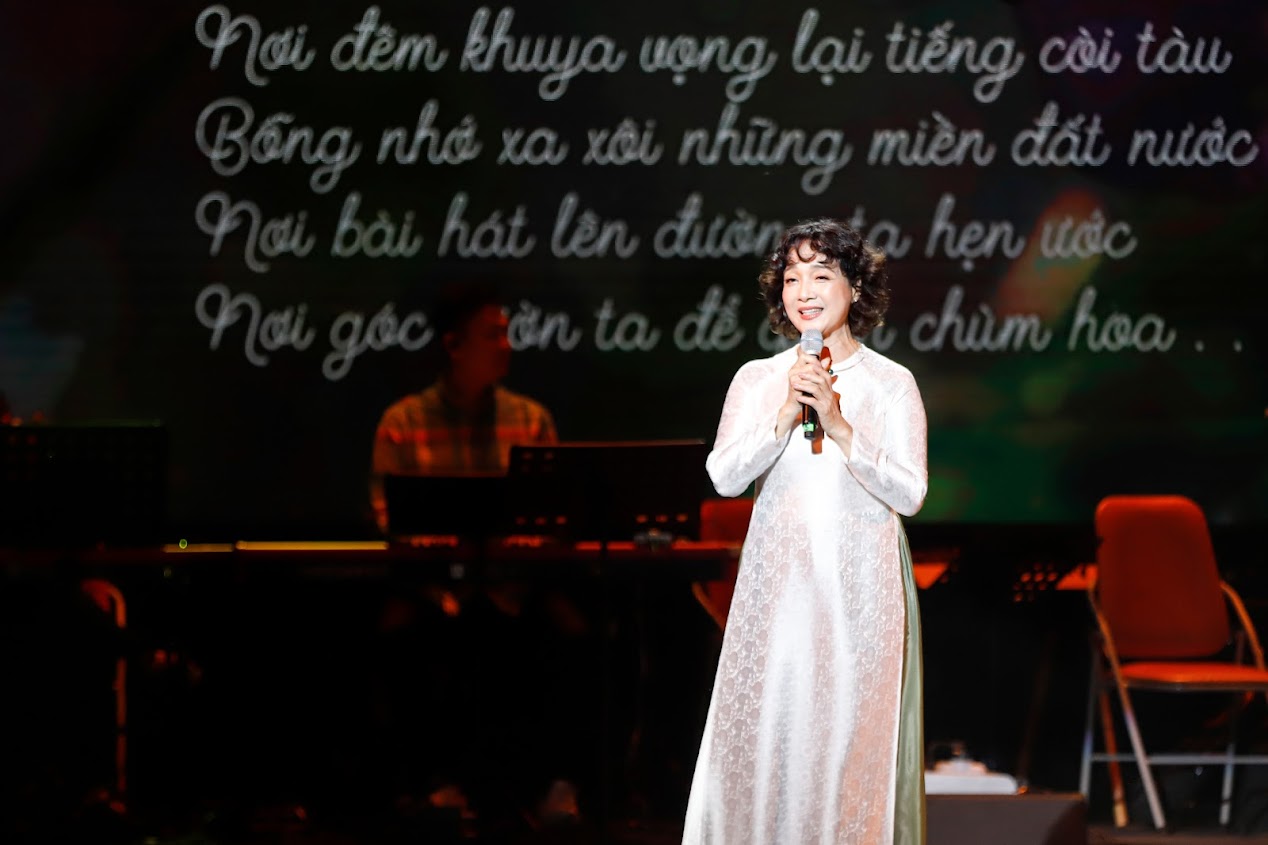 Các nghệ sĩ xúc động với sắc màu mới của thơ, kịch Lưu Quang Vũ  - Ảnh 3.