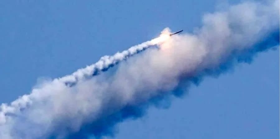 Phòng không Kiev chứng tỏ bản lĩnh, lần nữa diệt gọn toàn bộ tên lửa tấn công hàng loạt của Nga - Ảnh 1.