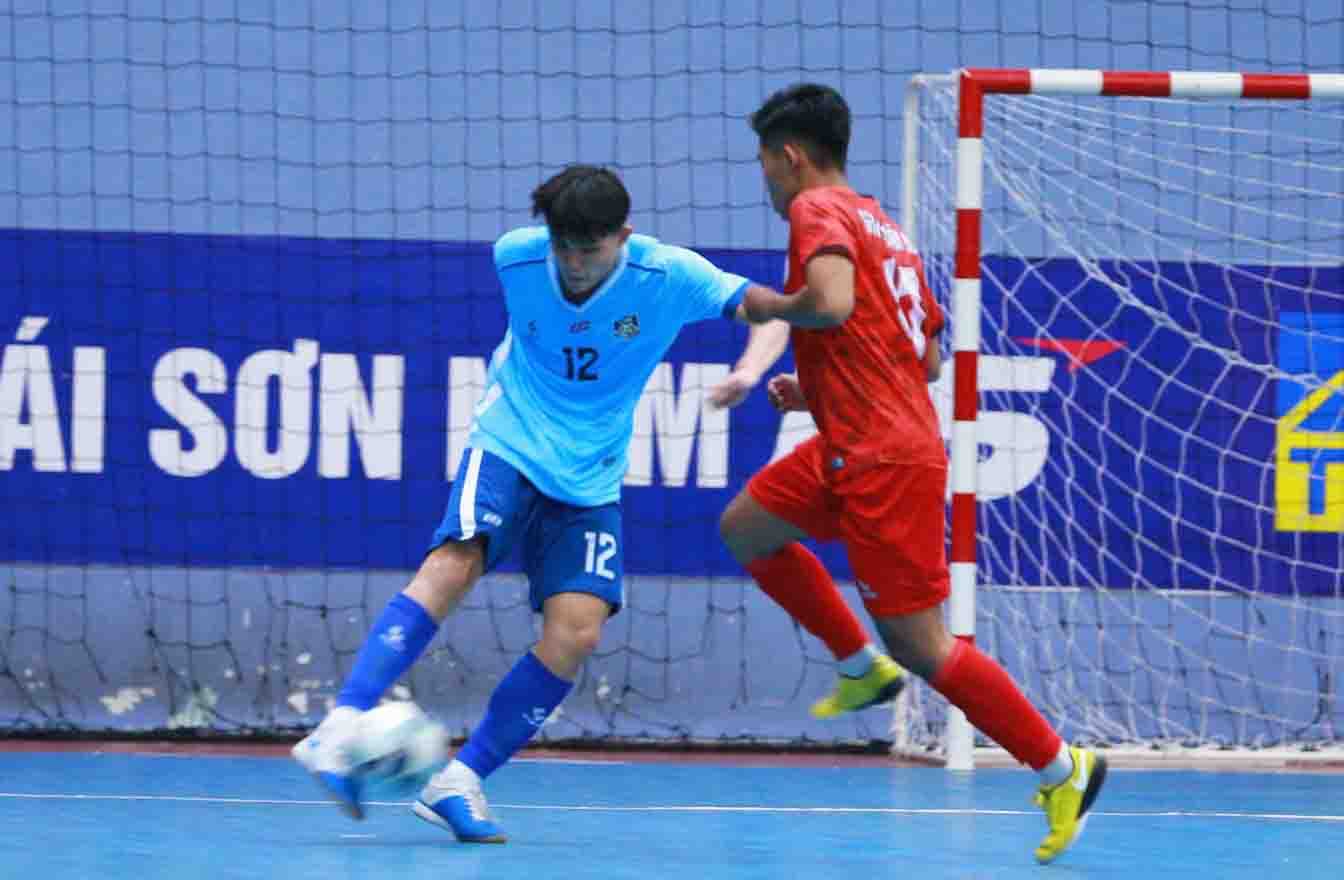Chấp 4 tuổi, Thái Sơn Nam khởi đầu ấn tượng tại giải futsal U20 quốc gia - Ảnh 2.