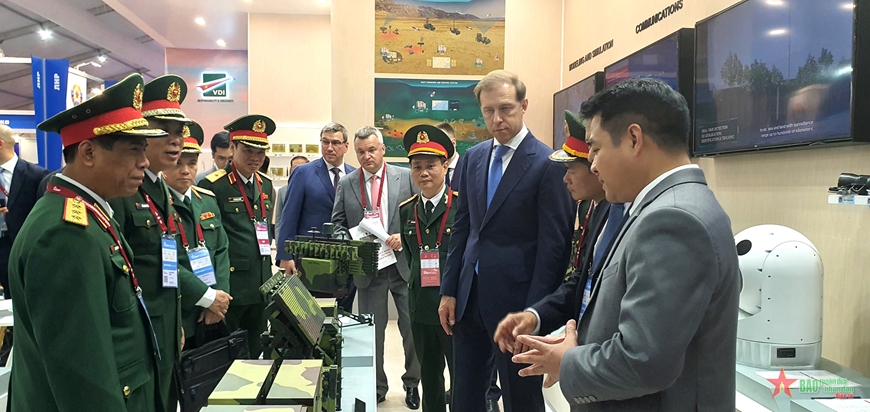 Quan hệ hợp tác quốc phòng Việt - Nga đóng góp vào hòa bình, an ninh khu vực và thế giới - Ảnh 1.