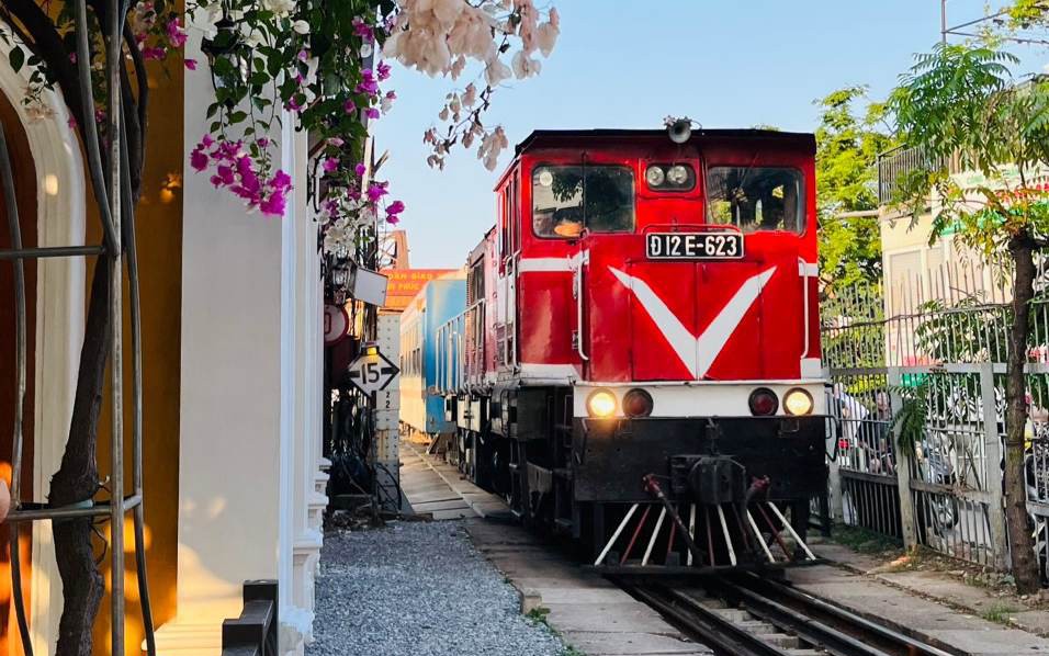 "Ông lớn" đề xuất lập dự án đường sắt Việt - Lào là ai?