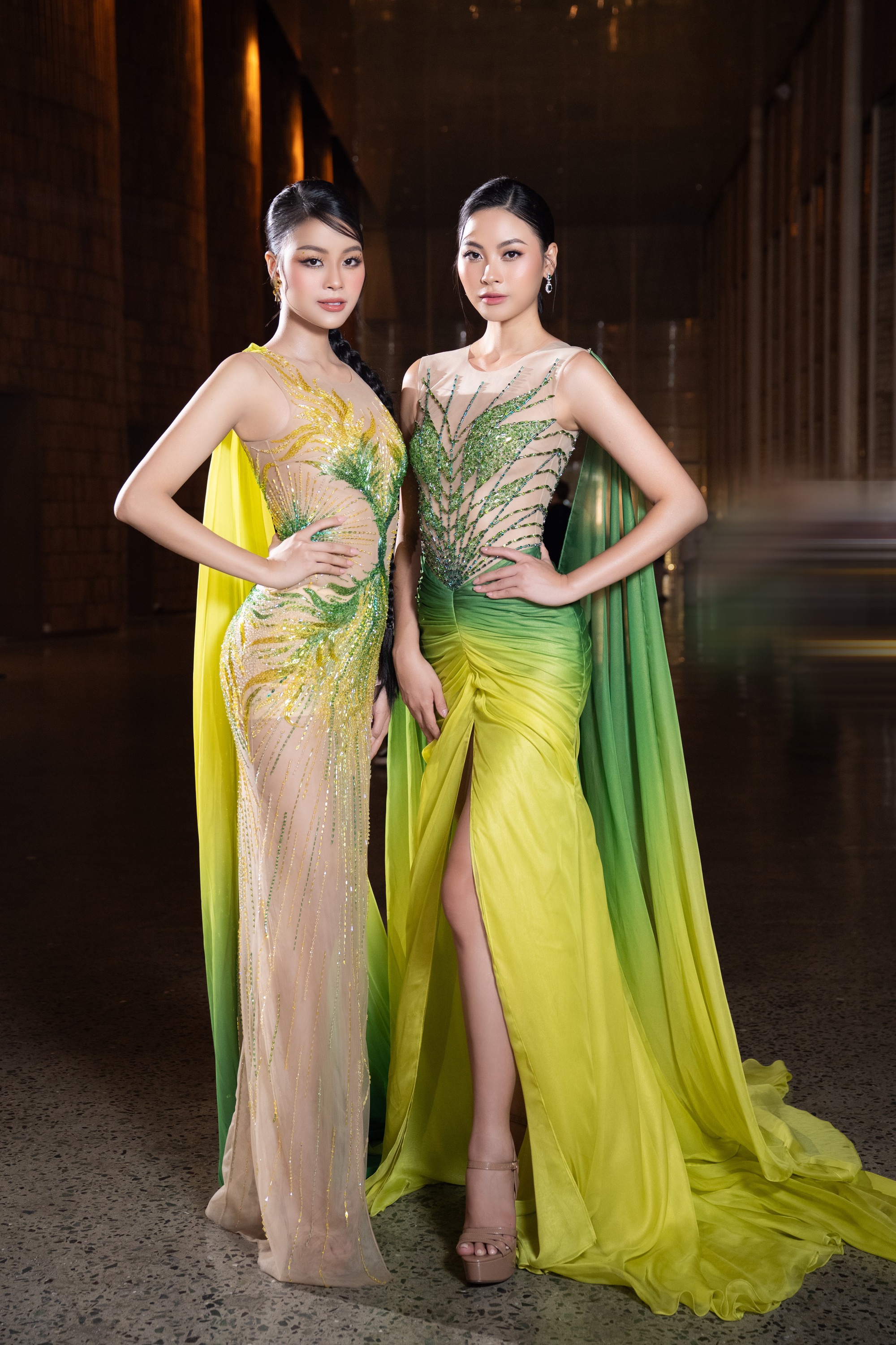 Á hậu Đào Hiền và chị gái Đào Hà gây ấn tượng trên sàn diễn thời trang - Ảnh 2.