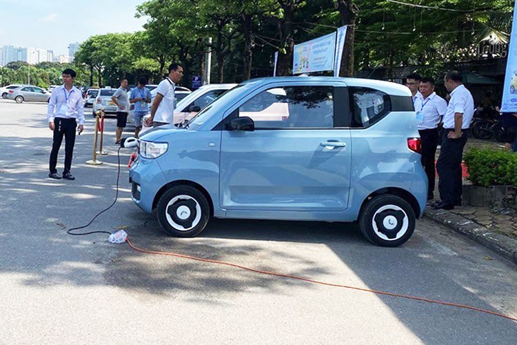 Vỡ mộng với ô tô điện giá rẻ Wuling Hongguang MiniEv - Ảnh 2.