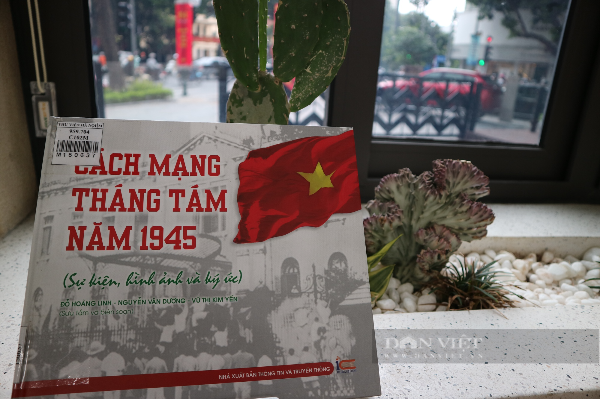 Tìm lại hồi ức &quot;78 năm mùa thu cách mạng&quot; tại Thư viện Hà Nội - Ảnh 6.