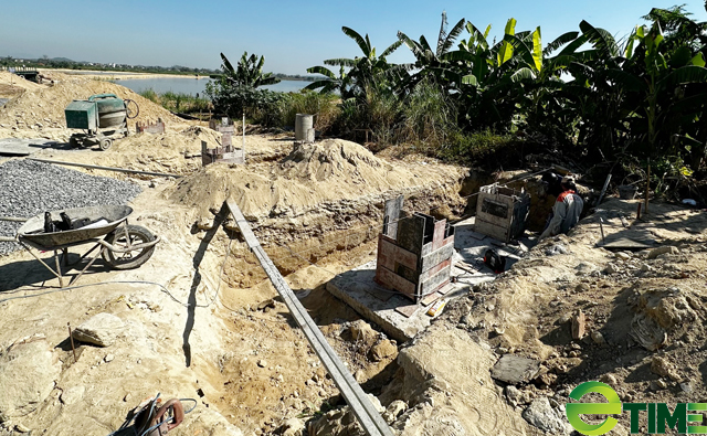Chủ mỏ cát đầu tiên ở Quảng Ngãi thực hiện lắp camera và trạm cân trước khi khai thác - Ảnh 3.