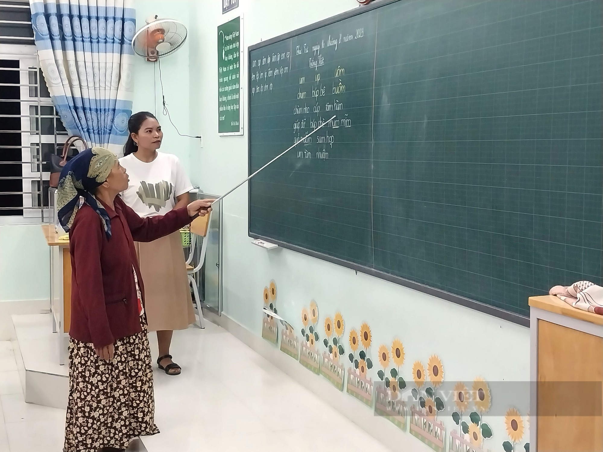 Những học sinh đặc biệt của lớp học xóa mù chữ ở làng Chăm Phước Nhơn ở Ninh Thuận - Ảnh 8.