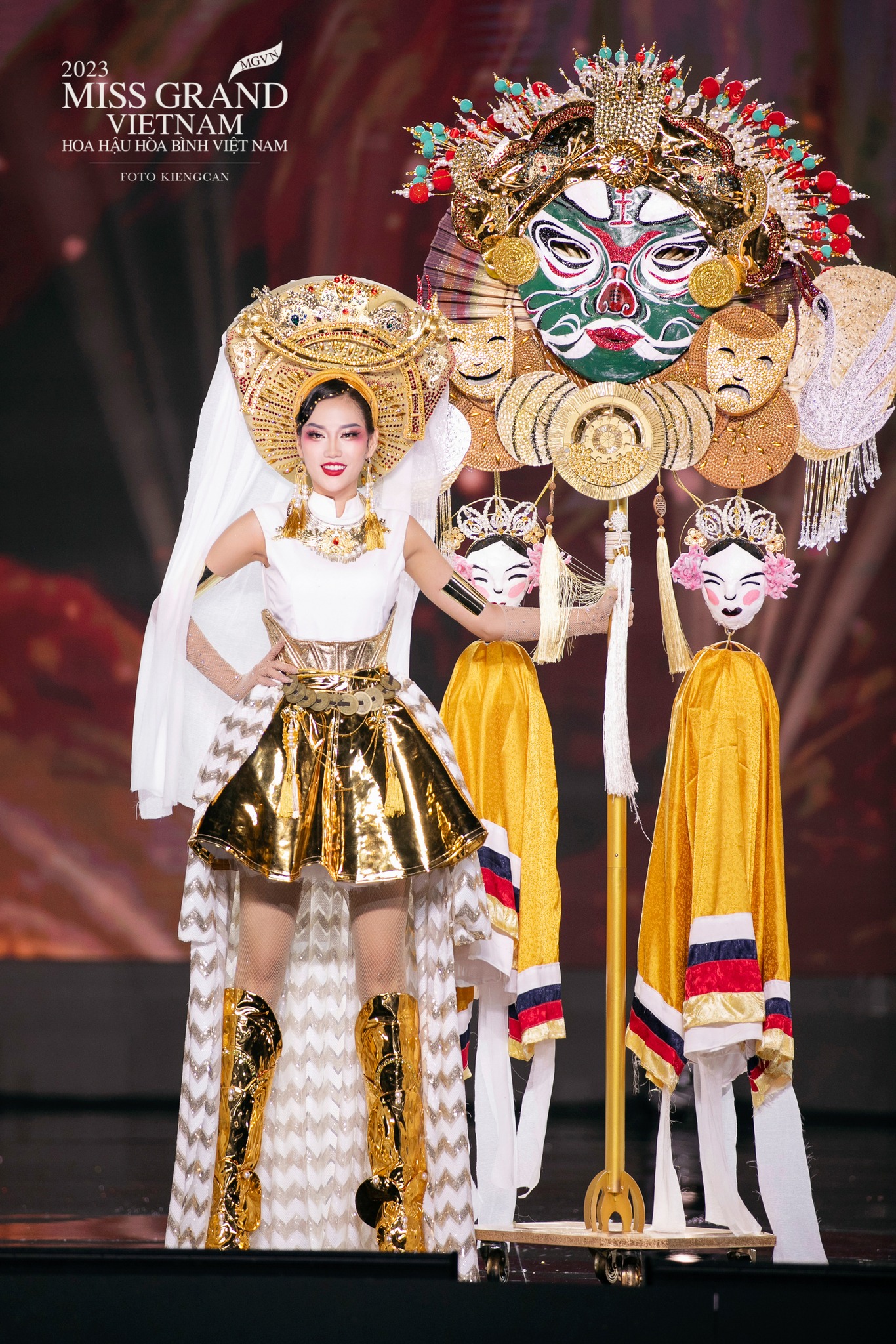 Phần thi trang phục dân tộc Miss Grand Vietnam 2023: Đỗ Thị Hà, Á hậu Đào Thị Hiền nổi bật nhất? - Ảnh 15.