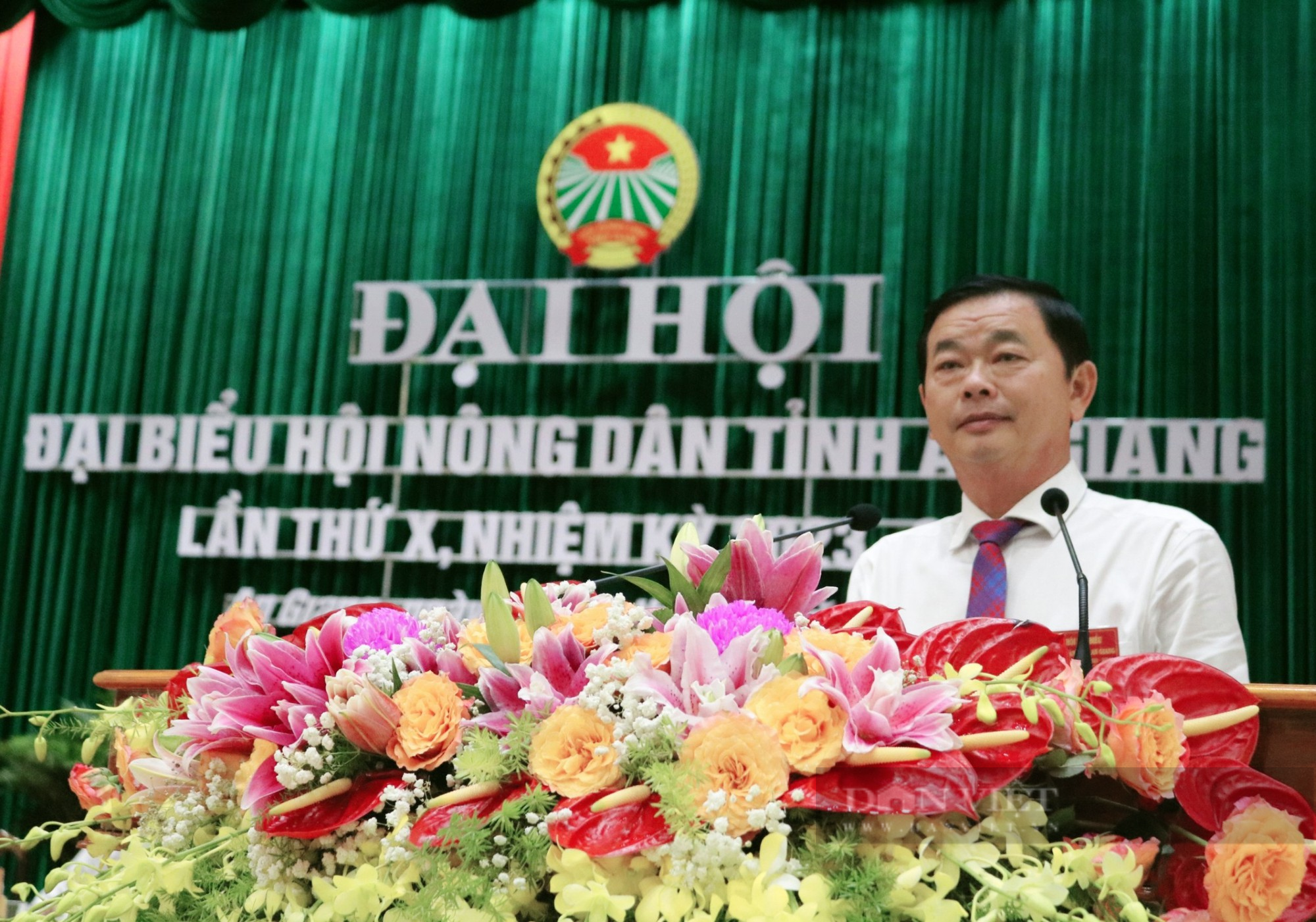 Ông Nguyễn Văn Nhiên được bầu tái đắc cử Chủ tịch Hội Nông dân tỉnh An Giang - Ảnh 1.