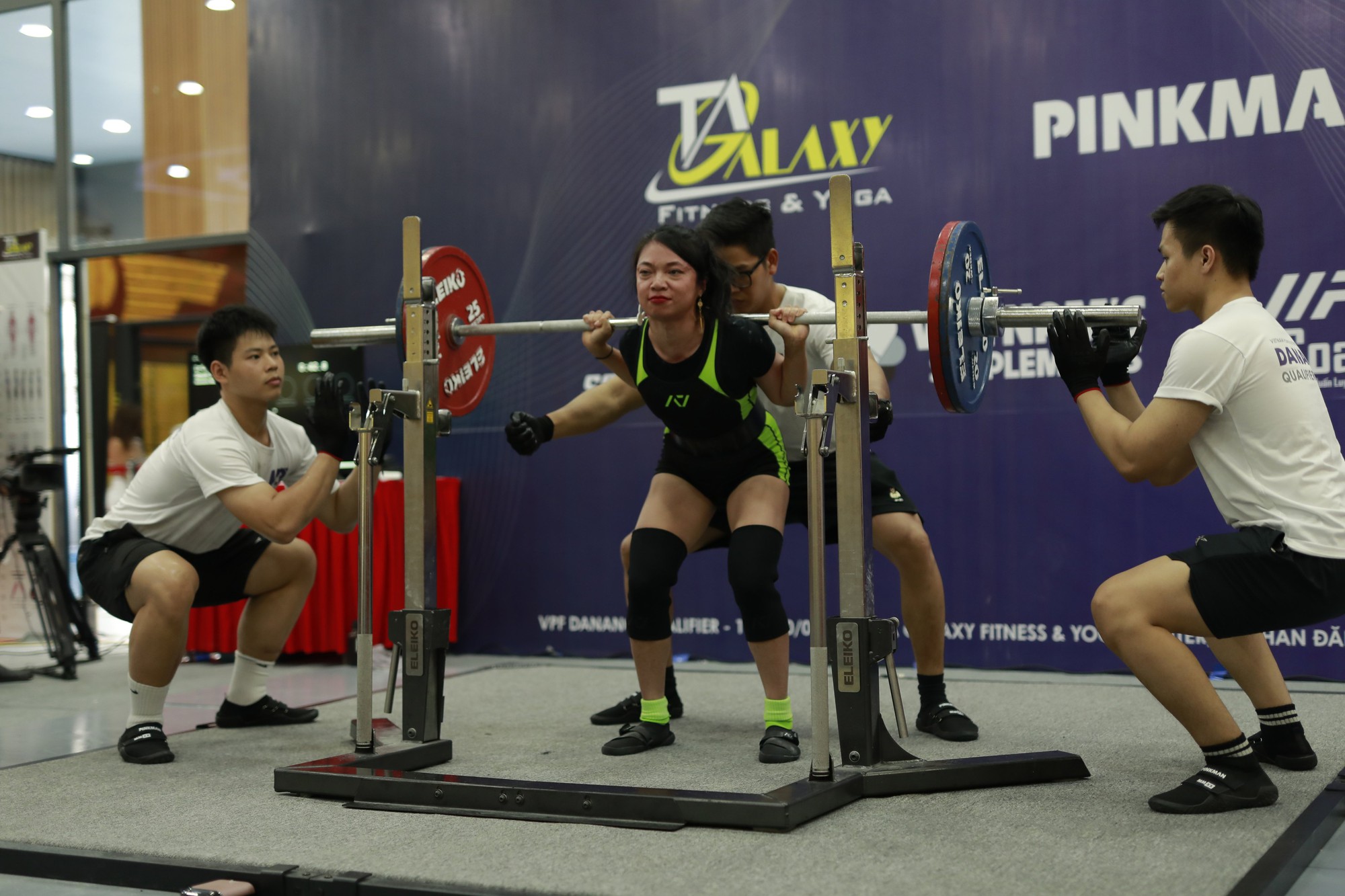 Phạm Anh Tú giành giải toàn năng, phá kỷ lục Powerlifting Việt Nam 2023  - Ảnh 3.
