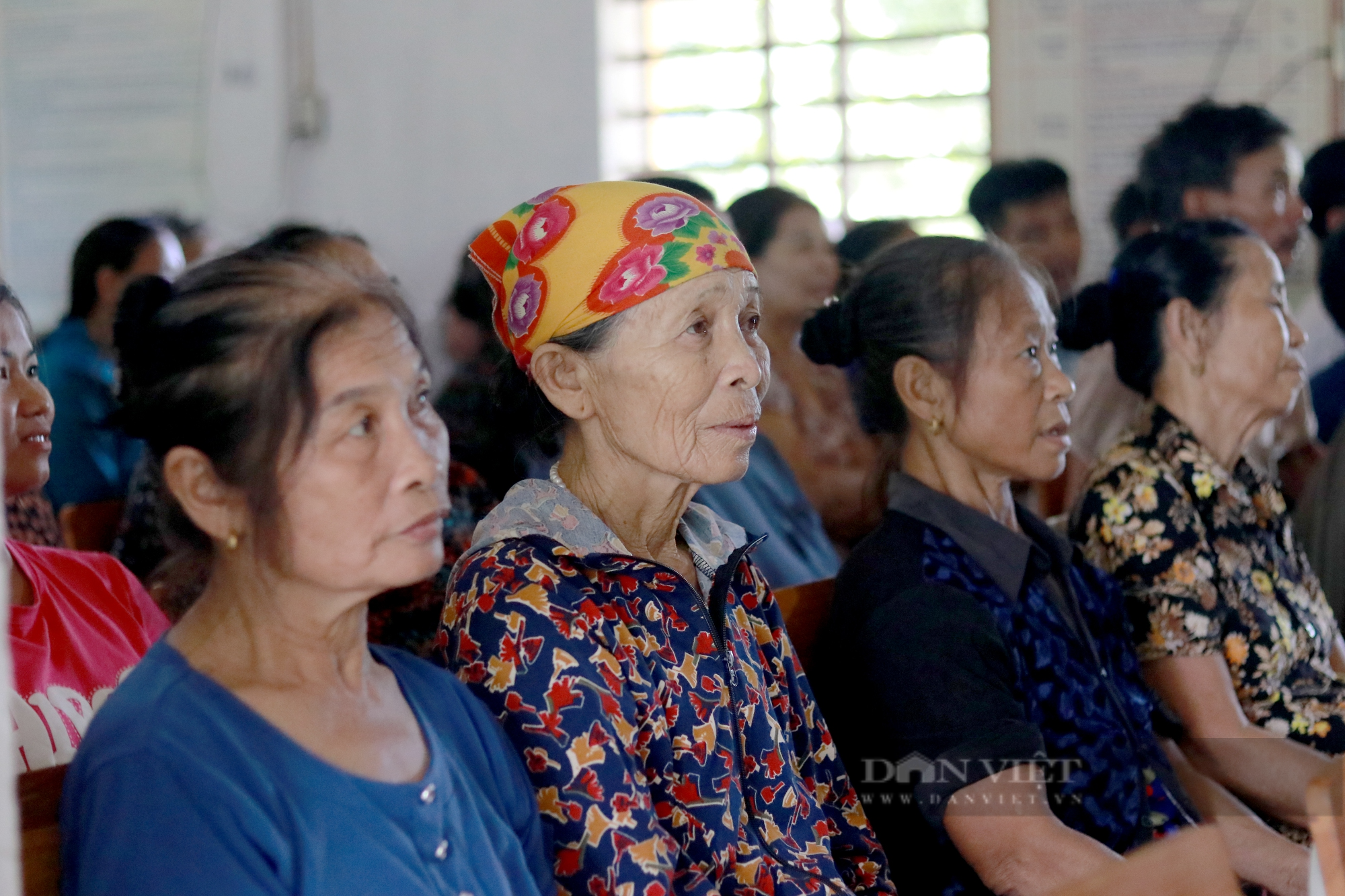 Hội Nông dân Hà Tĩnh phát động phong trào thu gom vỏ chai nhựa, bao bì thuốc bảo vệ thực vật trên đồng rộng - Ảnh 3.