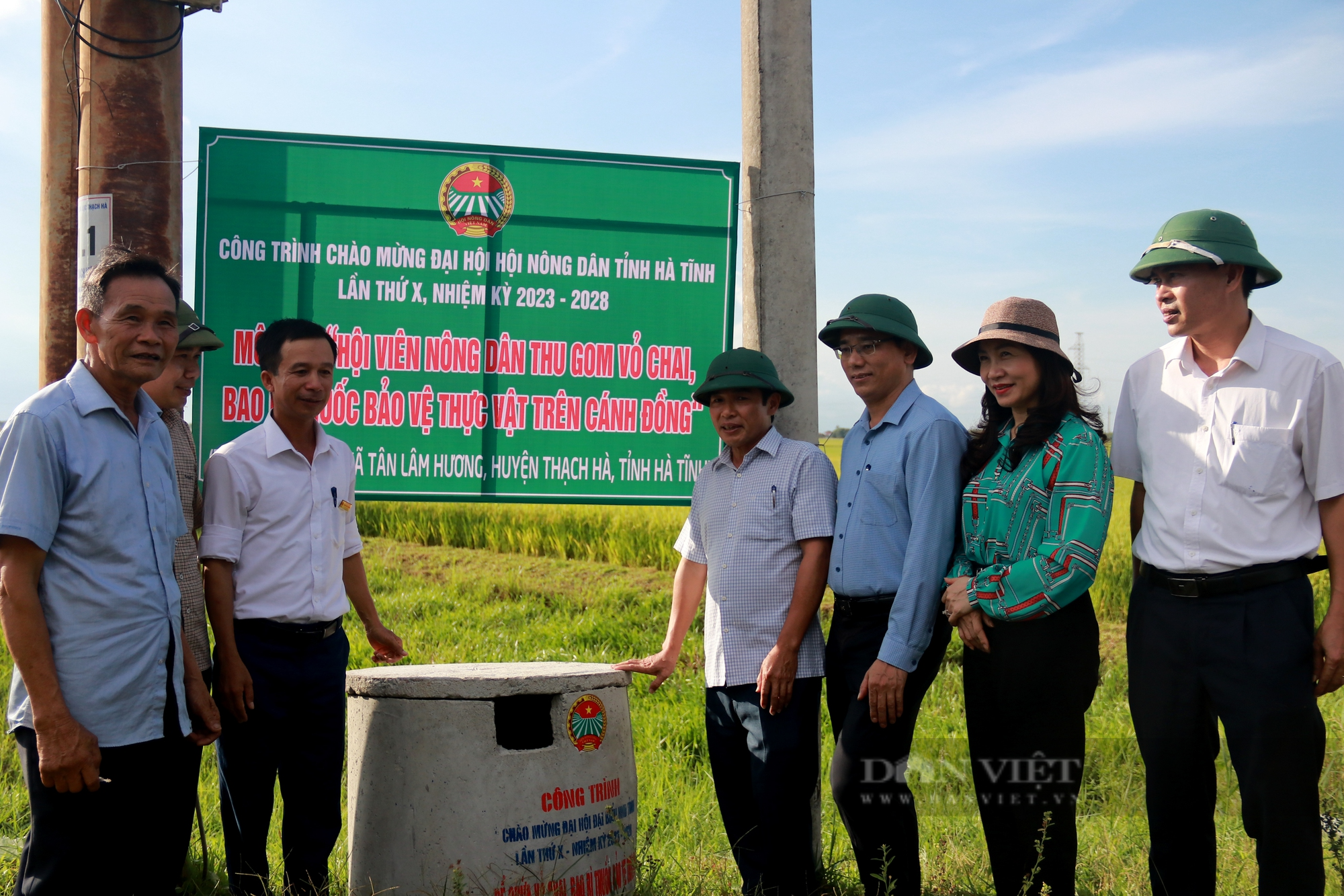 Hội Nông dân Hà Tĩnh phát động phong trào thu gom vỏ chai nhựa, bao bì thuốc bảo vệ thực vật trên đồng rộng - Ảnh 9.