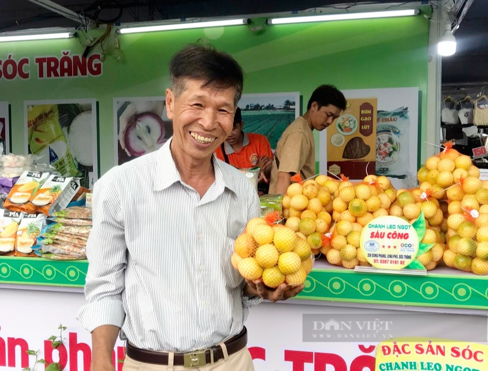 Đem cây chanh dây ghép với cây nhãn lồng, lão nông ở Sóc Trăng trở thành Nông dân Việt Nam xuất sắc năm 2023 - Ảnh 1.