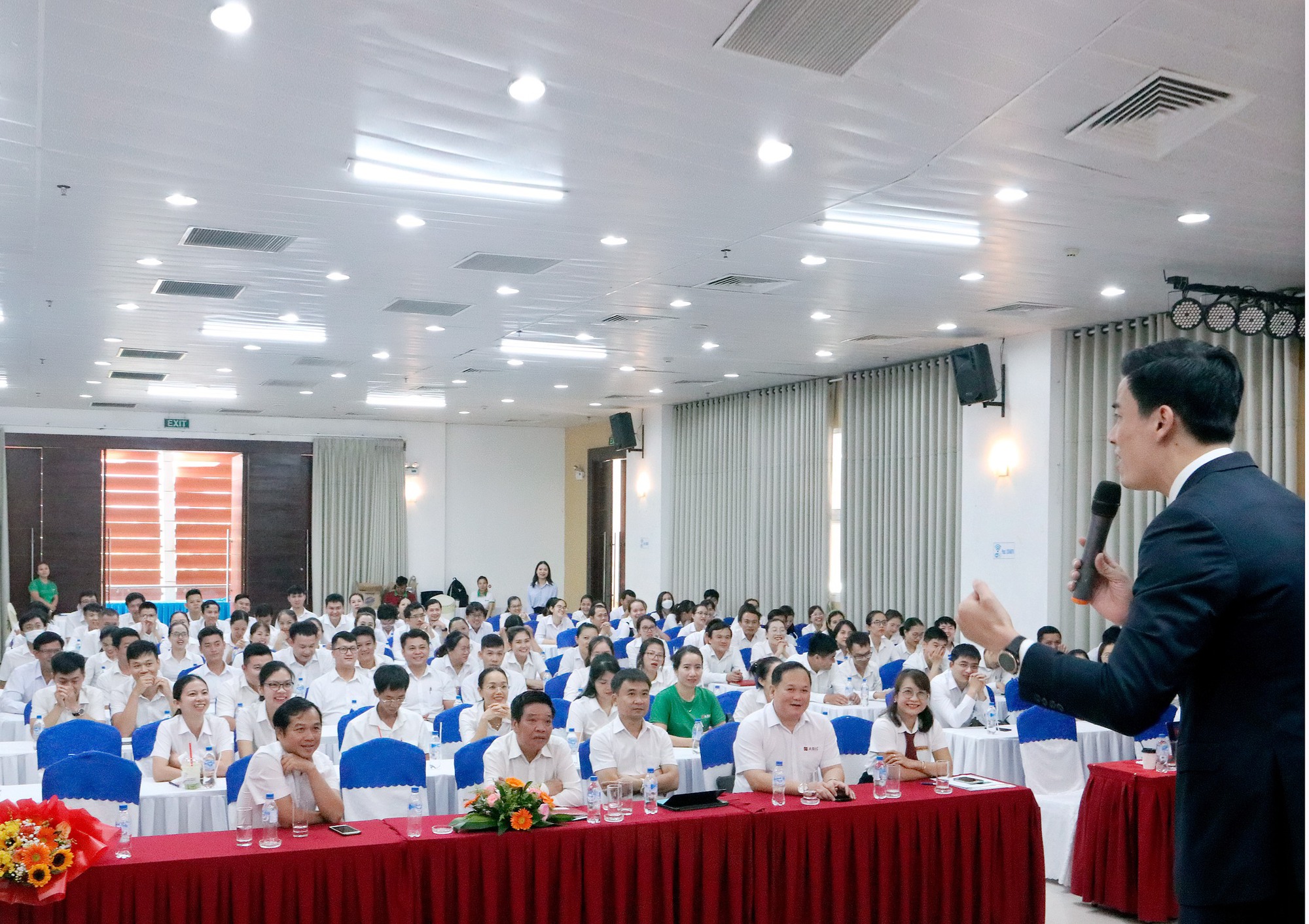 Bảo hiểm Agribank Đà Nẵng tổ chức hội nghị nâng cao kỹ năng, nghiệp vụ chăm sóc khách hàng - Ảnh 4.