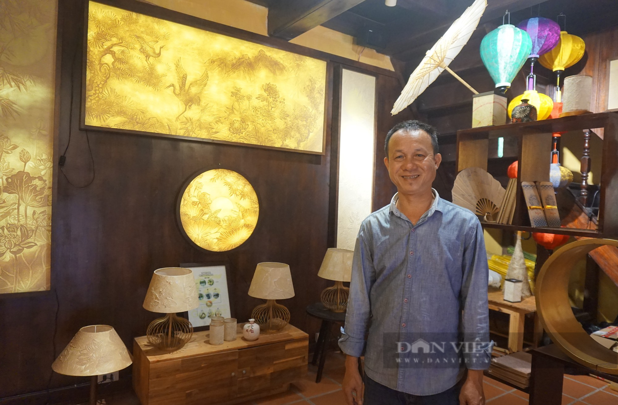 Người đàn ông Quảng Nam “phù phép” rác thành những tác phẩm nghệ thuật độc đáo  - Ảnh 1.