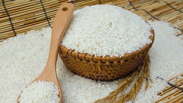 Giá gạo lại sắp tăng 'nóng' trở lại sau gần một tuần giảm giá - Ảnh 1.