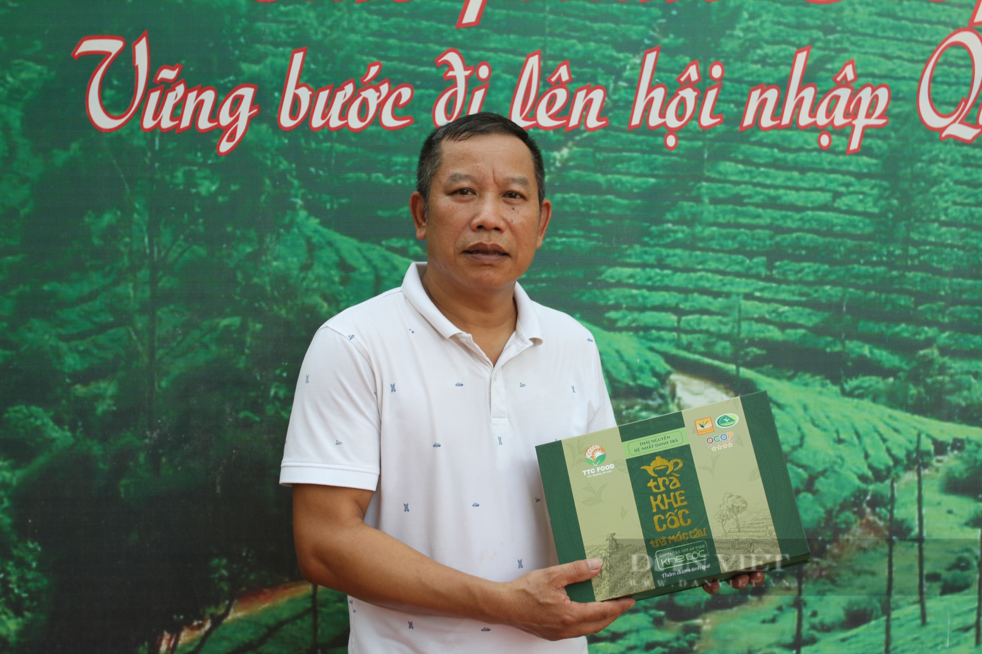 Đưa chè sạch xuất khẩu, ông nông dân Thái Nguyên được bình chọn là Nông dân Việt Nam xuất sắc  - Ảnh 7.