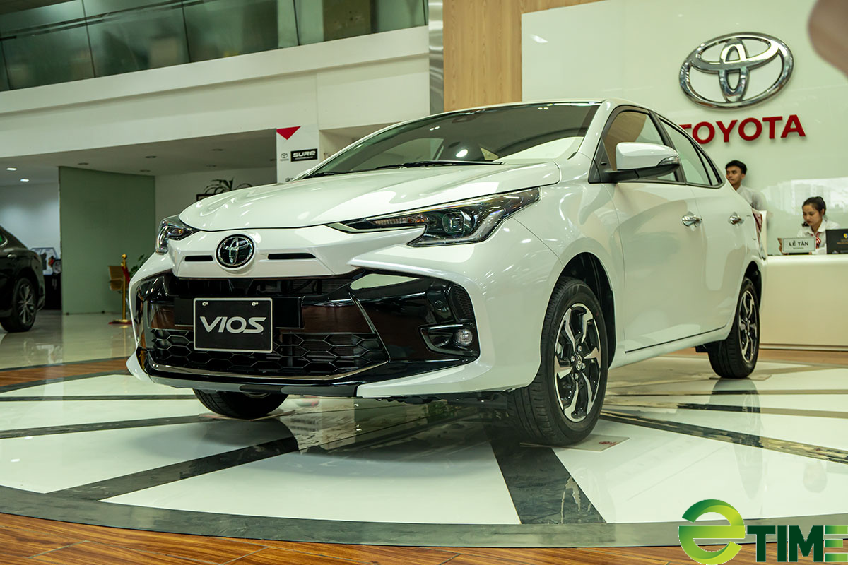 Bán chưa đến 300 xe/tháng, Toyota Vios được khuyến mại &quot;sốc&quot; rẻ như xe VinFast Fadil - Ảnh 1.