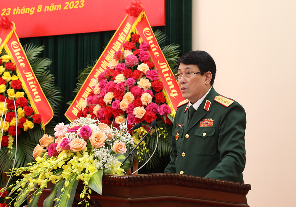 Đại tướng Lương Cường nhận Huy hiệu cao quý của Đảng - Ảnh 3.