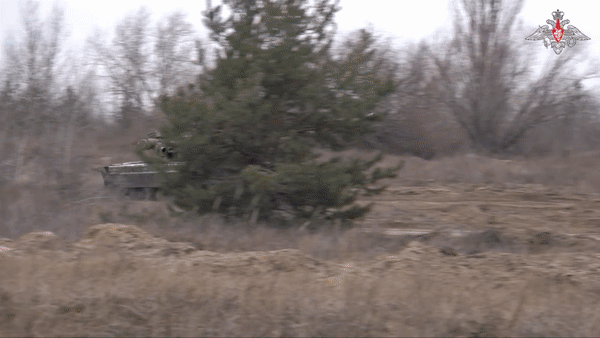 Tại sao Nga lệnh cho UAV tự sát Lancet phá hủy chiến tăng T-90M của mình? - Ảnh 19.