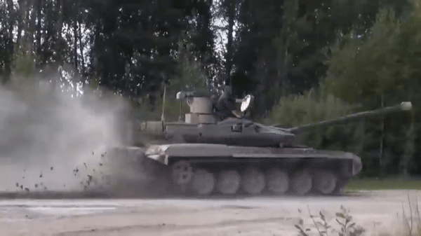 Tại sao Nga lệnh cho UAV tự sát Lancet phá hủy chiến tăng T-90M của mình? - Ảnh 24.