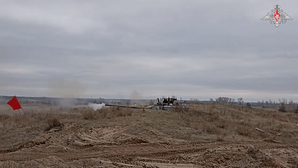Tại sao Nga lệnh cho UAV tự sát Lancet phá hủy chiến tăng T-90M của mình? - Ảnh 9.