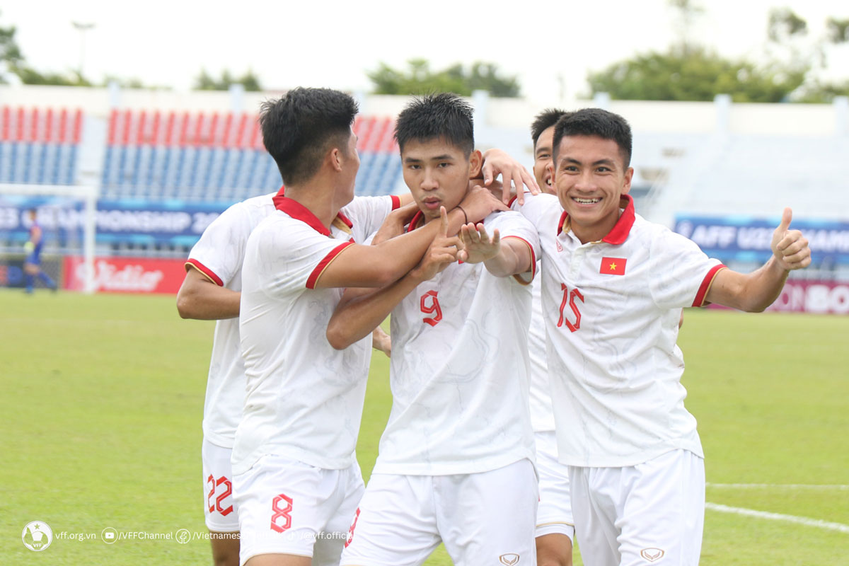 Đại thắng U23 Malaysia, U23 Việt Nam hẹn U23 Thái Lan ở chung kết - Ảnh 1.