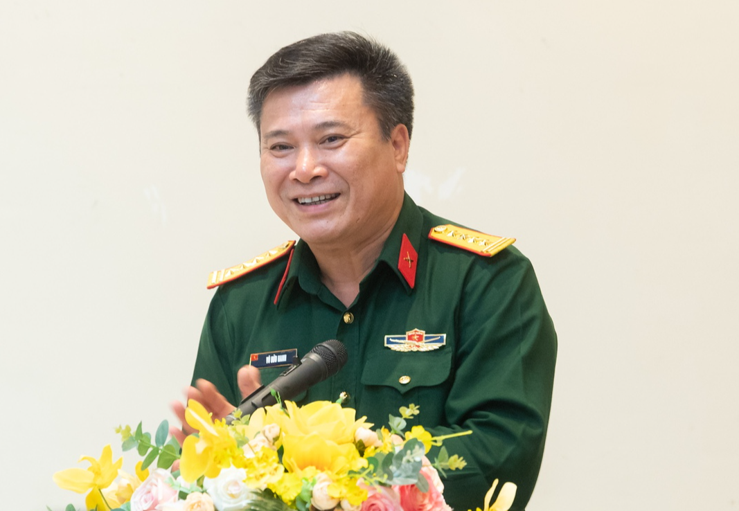 Đại tá Vũ Hữu Hanh được Thủ tướng bổ nhiệm giữ chức Tư lệnh Bộ Tư lệnh tác chiến không gian mạng - Ảnh 1.