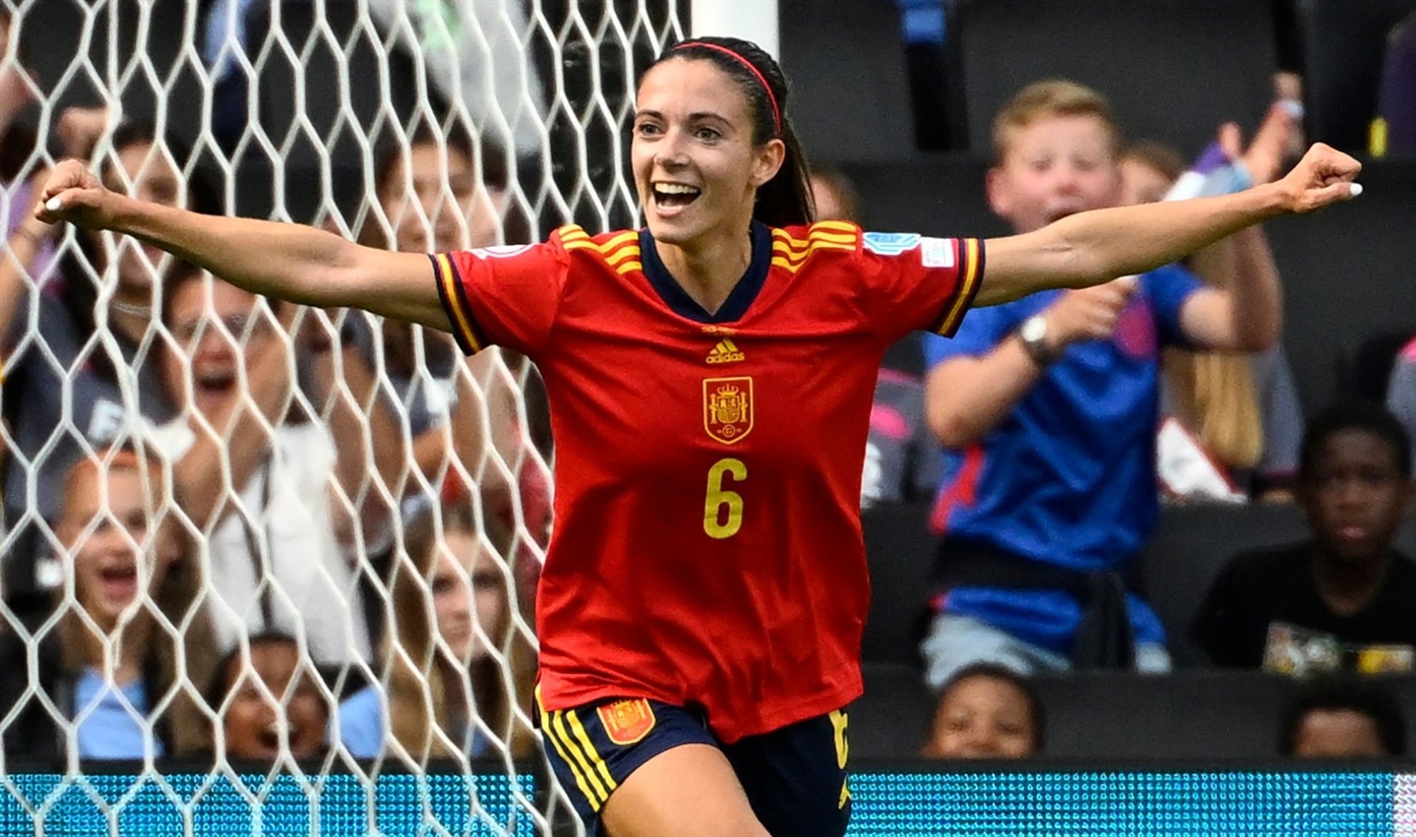 Cầu thủ hay nhất World Cup nữ 2023 học được nhiều điều khi du lịch Việt Nam - Ảnh 1.