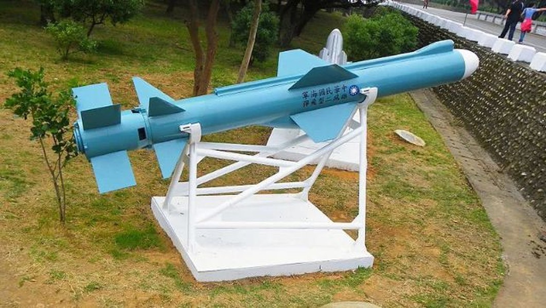 Đài Loan lần đầu trình làng tên lửa hành trình - Ảnh 1.