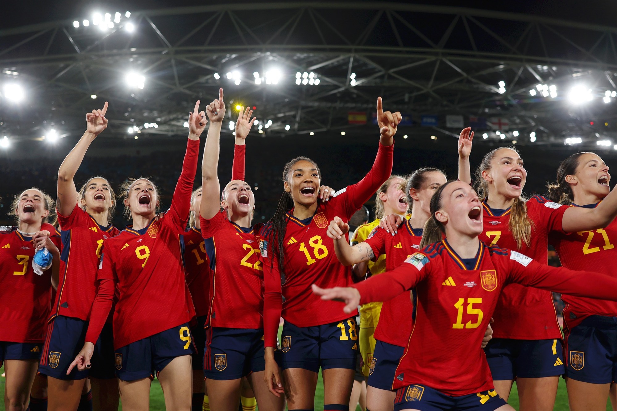 Cầu thủ hay nhất World Cup nữ 2023 học được nhiều điều khi du lịch Việt Nam - Ảnh 2.