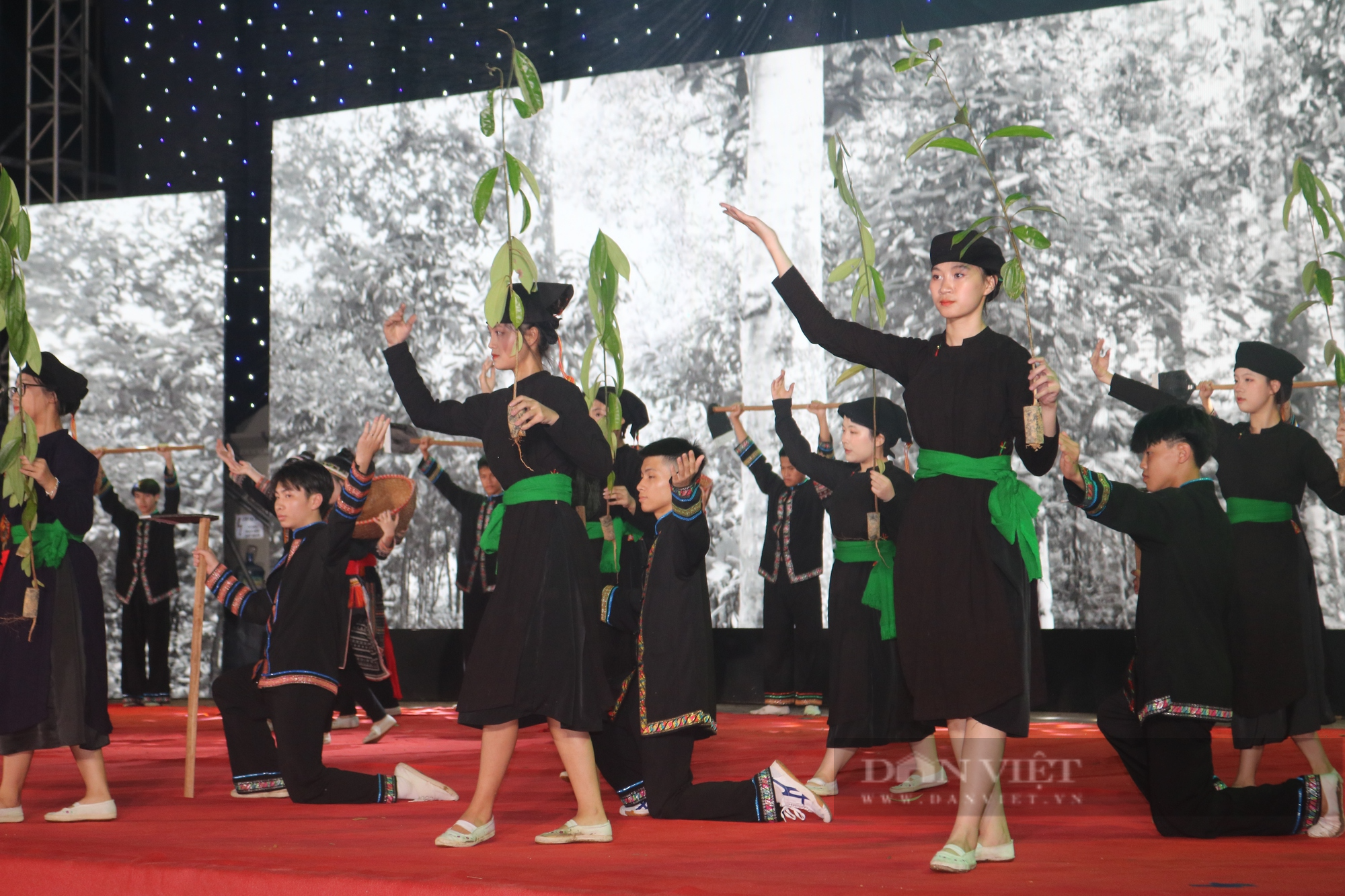 Nhiều sự kiện văn hóa đặc sắc tại Tuần lễ Văn hóa - Du lịch và Lễ hội Đền Bảo Hà của Lào Cai - Ảnh 6.