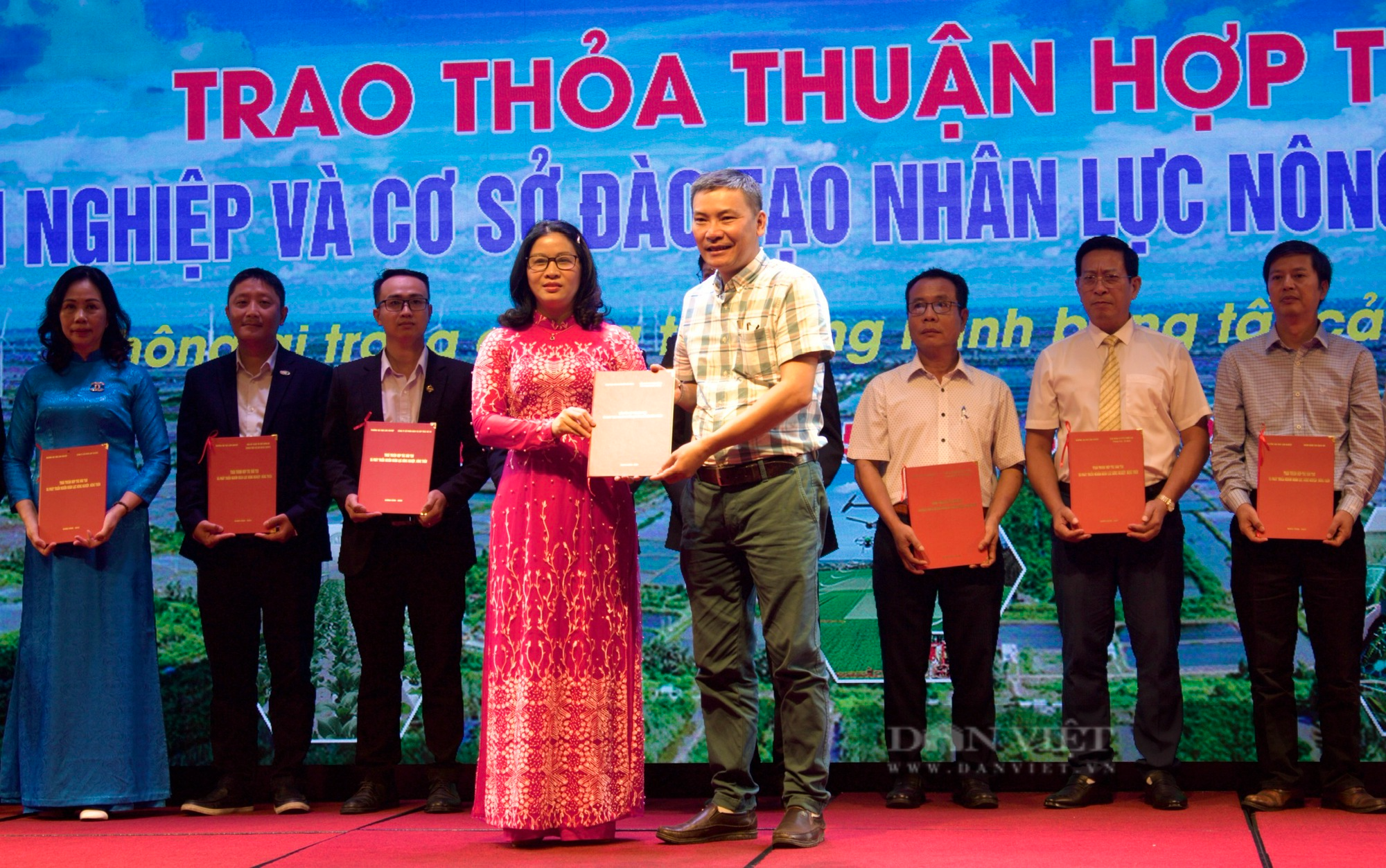 Học viện Nông nghiệp Việt Nam ký thỏa thuận với 3 doanh nghiệp về đào tạo nguồn nhân lực nông nghiệp - Ảnh 2.