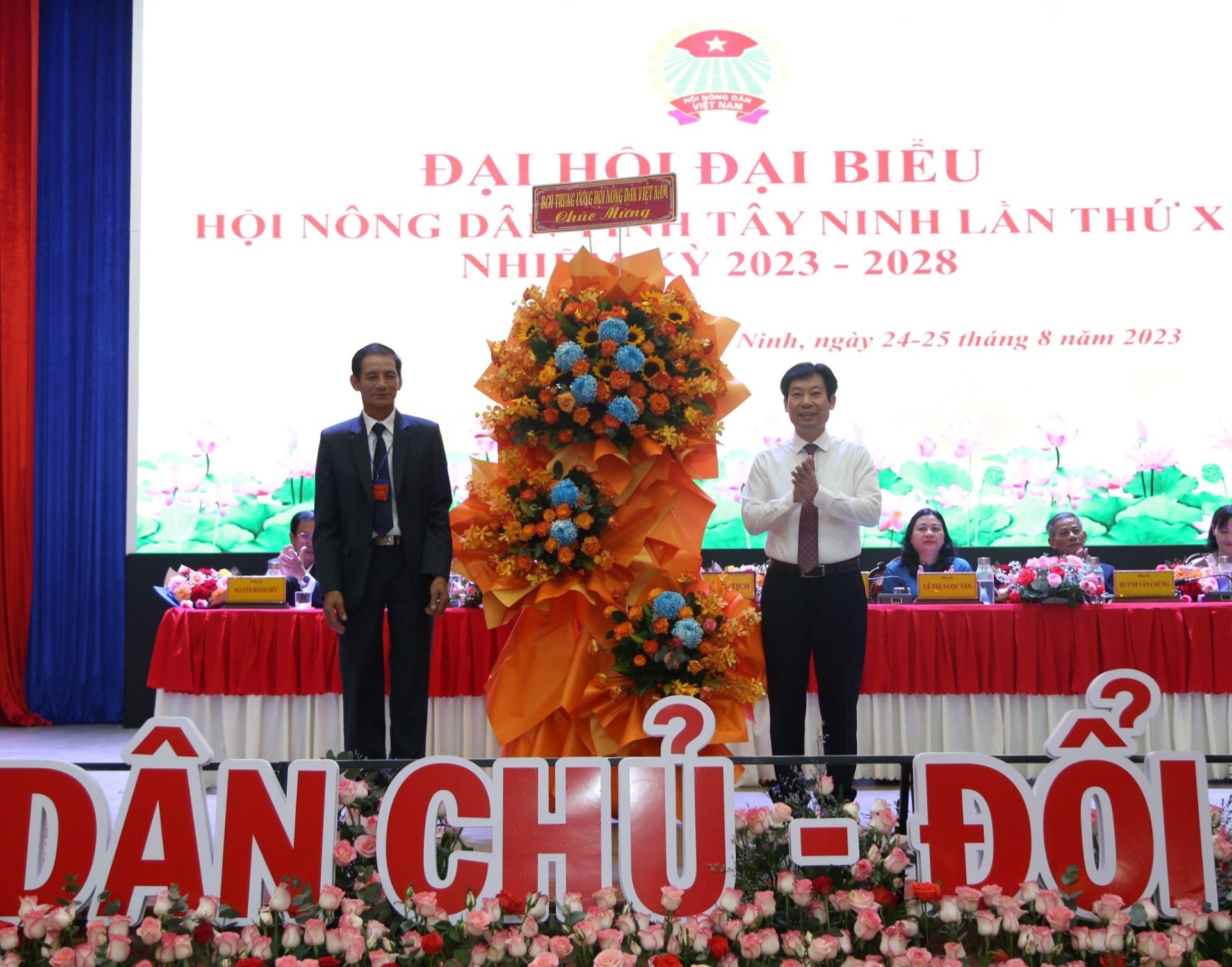 Phó Chủ tịch Hội NDVN Nguyễn Xuân Định dự Đại hội đại biểu Hội Nông dân tỉnh Tây Ninh - Ảnh 3.