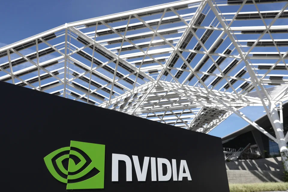 Nvidia: Các công ty chip Mỹ sẽ &quot;tổn thất vĩnh viễn&quot; vì lệnh cấm xuất khẩu sang Trung Quốc - Ảnh 1.