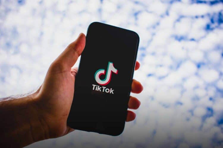 TikTok thua Instagram về tiền quảng cáo dù được người dùng dành thời gian nhiều hơn - Ảnh 1.