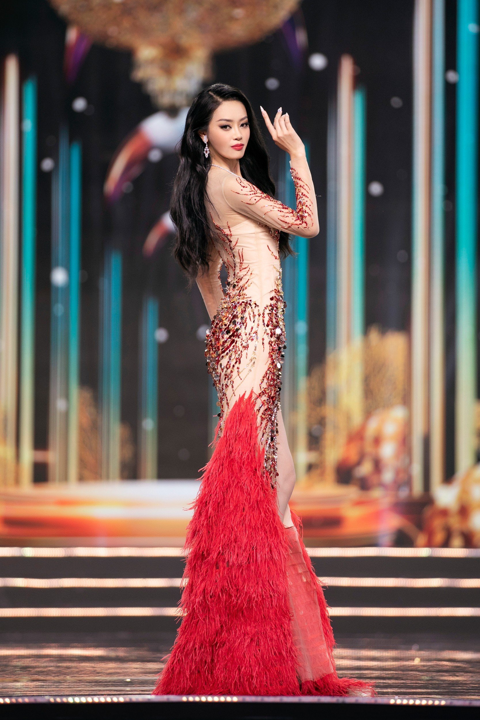 Á hậu 1 Miss Grand Vietnam 2023 Bùi Khánh Linh hé lộ về gia cảnh, &quot;quá tam ba bận&quot; lỡ hẹn với vương miện - Ảnh 5.